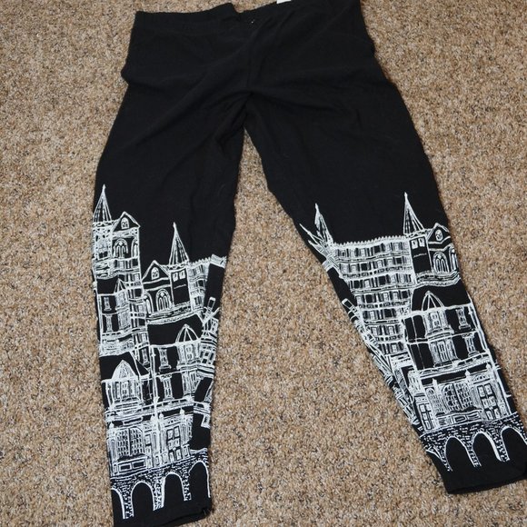 torrid Pants - Torrid NWT City Scape Leggings